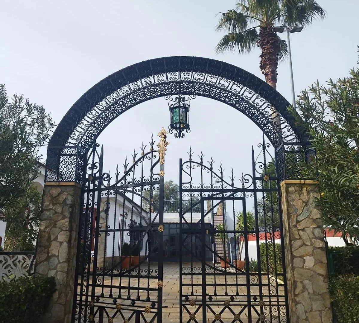 Villa Naranjo Seville 0*,