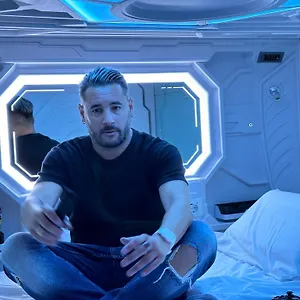 Kapselhotel Futurotel